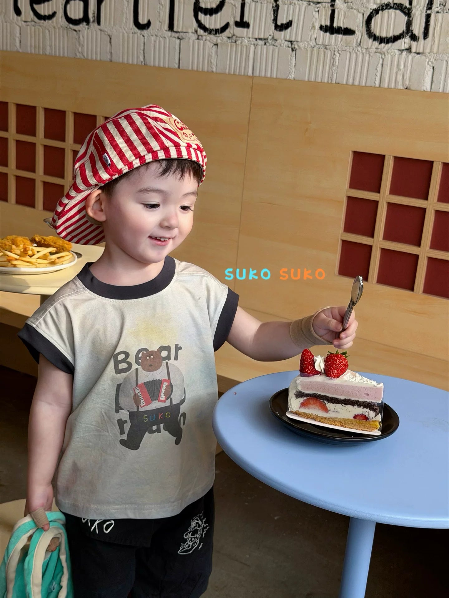 2026 summer new children's clothing Korean version round neck bear print loose sleeveless T-shirt for boys and children fashion shorts